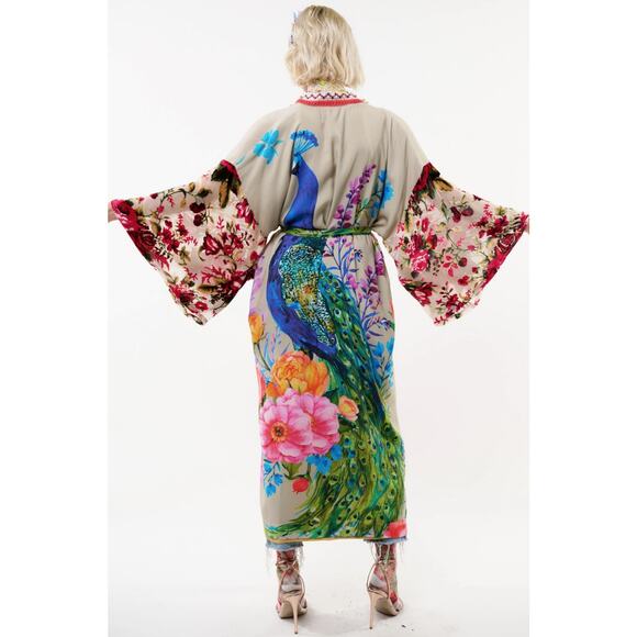 NWT Aratta Long Fantasy Kimono New Never worn Size Large - Picture 2 of 11